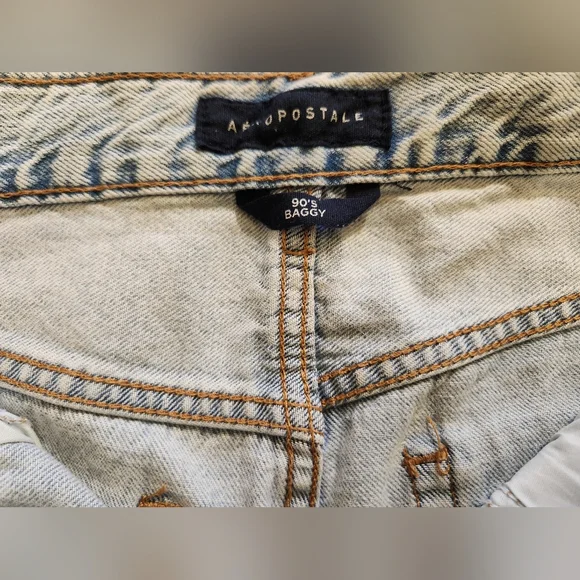 Aeropostale High-Rise Baggy Jean LIGHT Wash Size 4 NWOT - Picture 7 of 12
